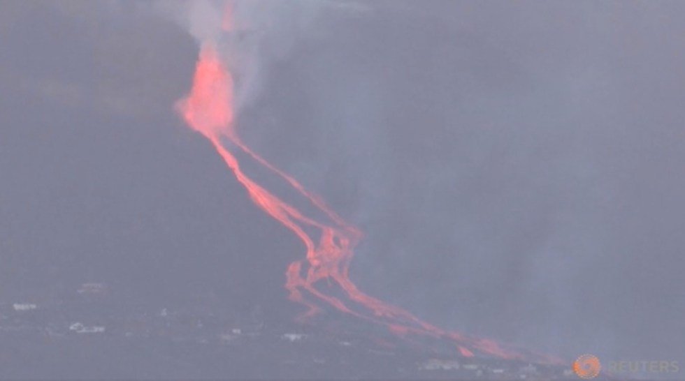 Lava from the La Palma eruption reaches the Atlantic Ocean.