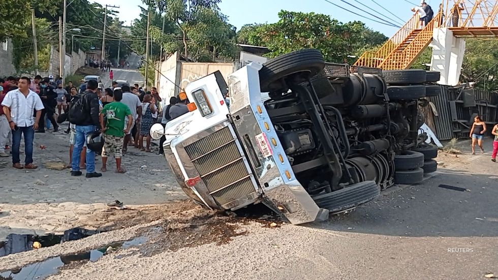 A truck carrying migrants crashed.