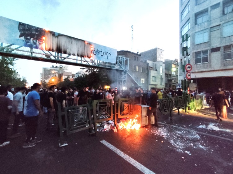 Iranian protests continue but they have not attained geopolitical significance. The ruling elite maintains control and meets its commitments.