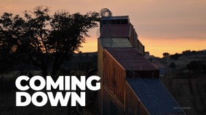 Arizona agreed to stop installing & remove shipping containers from its Mexico border to avoid a preliminary injunction or restraining order.