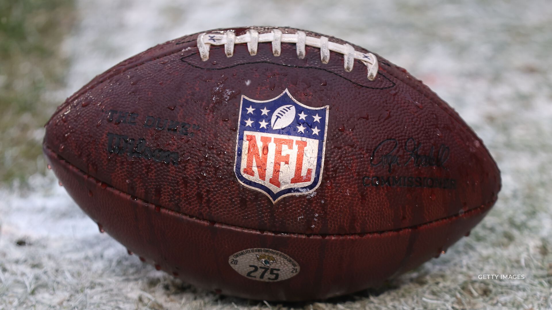 10 Former NFL Players Sue League Over Disability Benefits