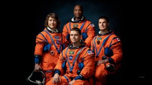 Four astronauts, including three Americans and one Canadian, have been chosen by NASA to complete a mission to the moon's orbit.