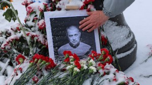 Pro-Russian military blogger Vladlen Tartarsky was killed in an explosion at a cafe in Saint Petersburg, Russia.