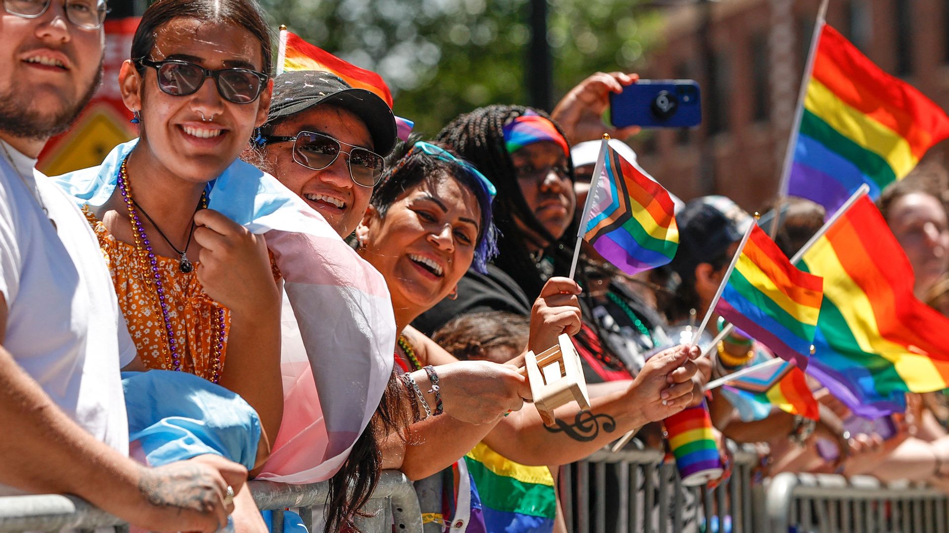 Florida bill would prohibit flying Pride flags at certain locations ...