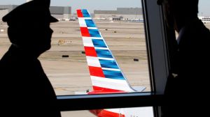 Pilots with American Airlines approved a new contract, according to an announcement from the Allied Pilot Association (APA) on Monday.