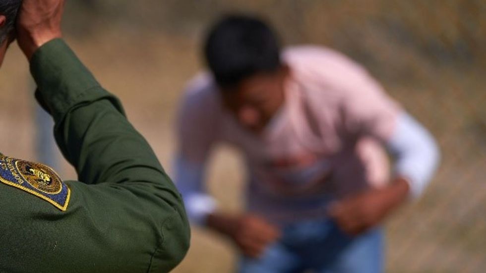 Border Patrol agents saw 1,900 immigrants cross in the Tucson Sector during the last week of July despite a serious heat wave.