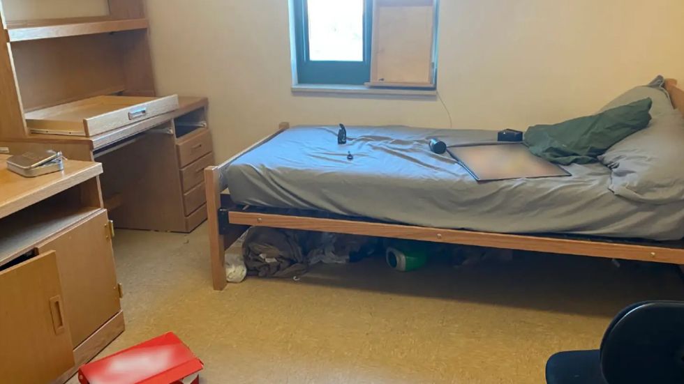 A government watchdog has announced its findings after studying the living conditions in U.S. military barracks.