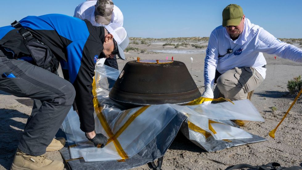 After a nearly seven-year mission, NASA scientists said a sample of space rocks, gathered from an asteroid 200 million miles away, has made it to Earth.