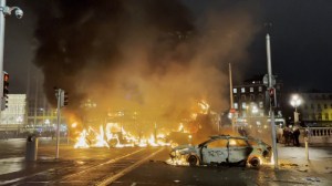 Ireland's Prime Minister, Leo Varadkar, denounced anti-immigrant protesters in Dublin who rioted following the stabbing of three children on Thursday, Nov 23. The chaos, involving up to 500 people, led to 34 arrests as rioters looted shops and clashed with police. Rumors linking a foreign national to the school attack fueled the violence. Varadkar condemned the attacks on both innocent children and societal norms. 
