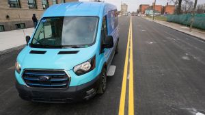 The first wireless-charging public road in America has been installed in Detroit and will expand the range of EVs.