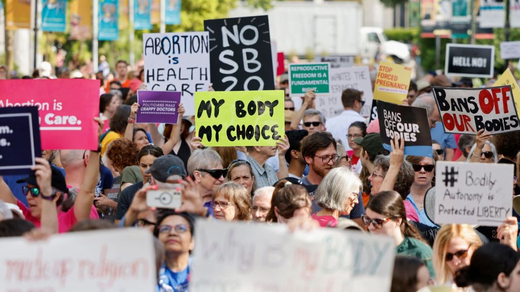 An initiative in Florida has enough signatures to qualify for the 2024 ballot, possibly enshrining abortion rights in the state constitution.
