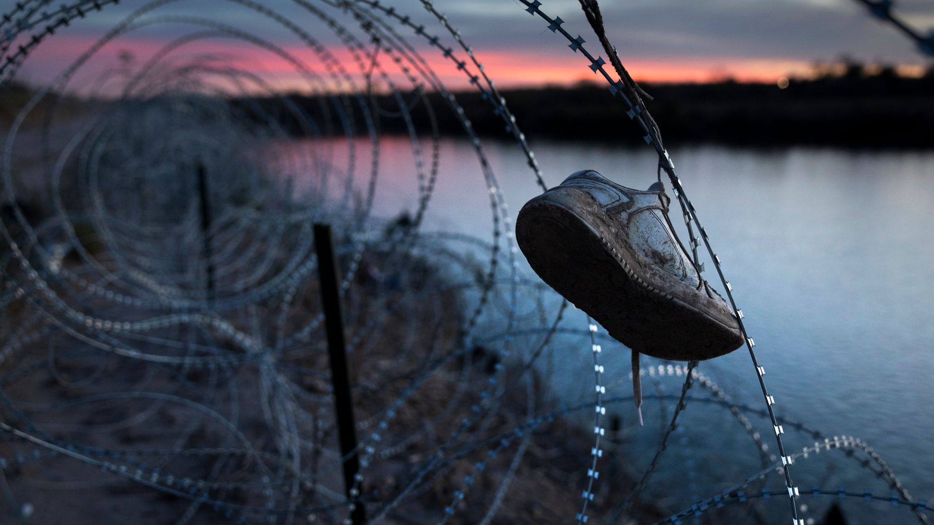 Supreme Court Rules Border Agents Can Cut Razor Wire Texas Placed Along ...