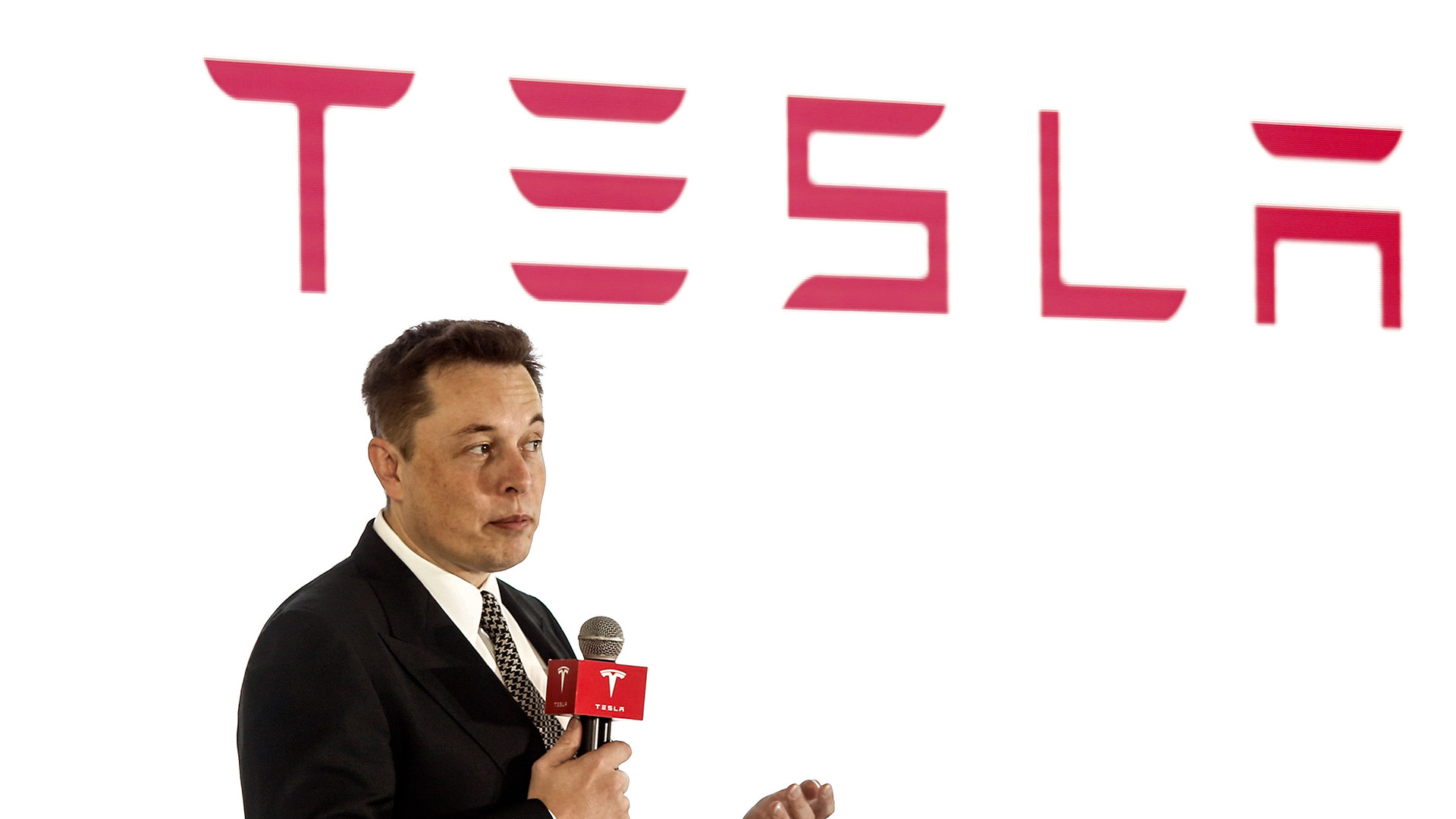 Elon Musk says Chinese EV makers will 'demolish' other companies