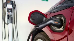 Researchers at CU Denver are studying how bidirectional EV charging could help power the grid and save consumers money.