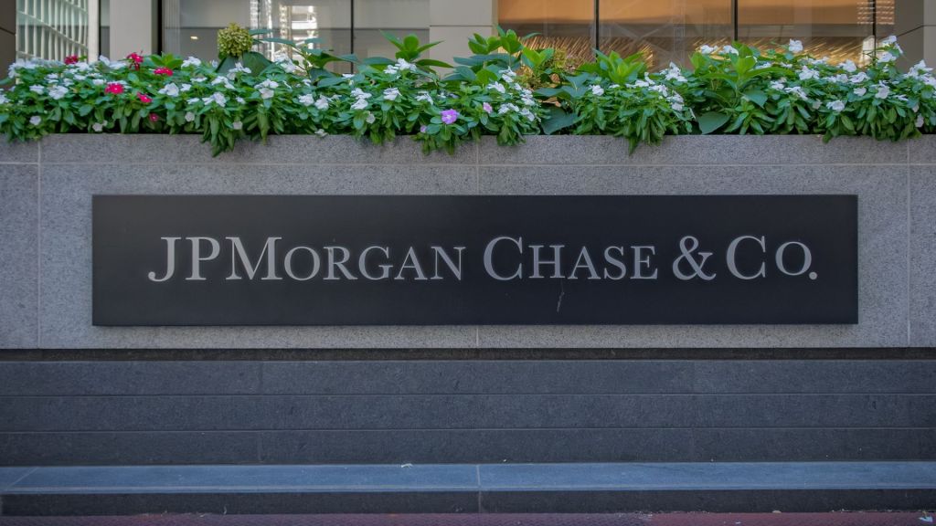JPMorgan Asset Management and State Street Global Advisors are leaving the United Nations climate alliance group 'Climate Action 100+' due to their concerns about legal issues and conflicts with their own investing policies.