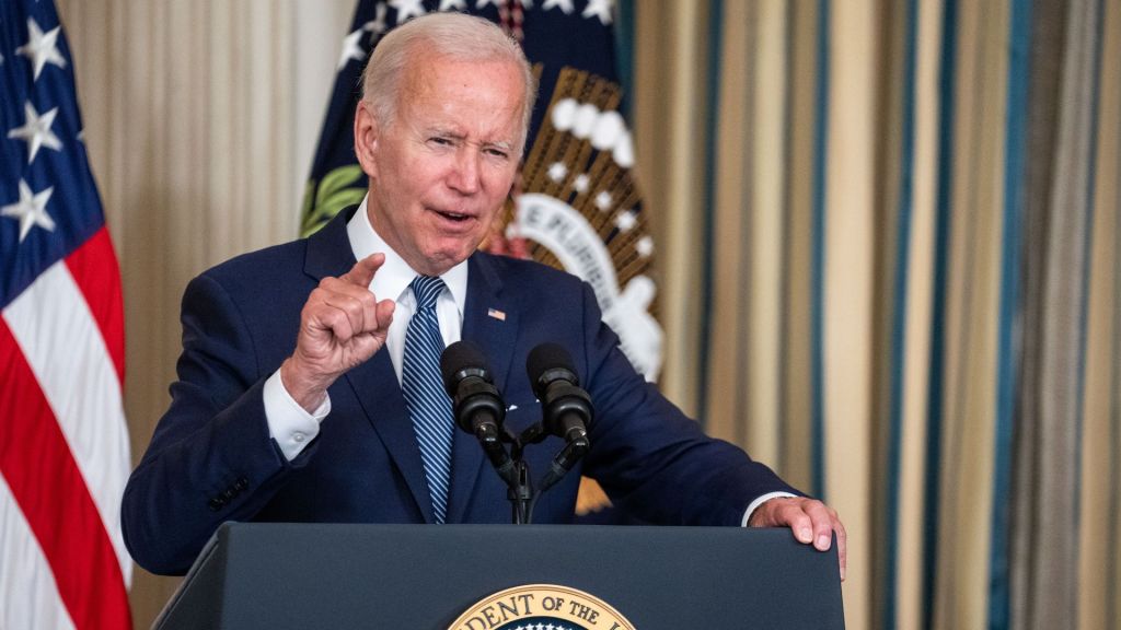 President Biden on Wednesday welcomed local police chiefs and law enforcement officials to the White House to discuss his administration’s efforts to fight crime, looking to rebut the narrative pushed by former President Trump and other Republicans that violent crime is rampant.