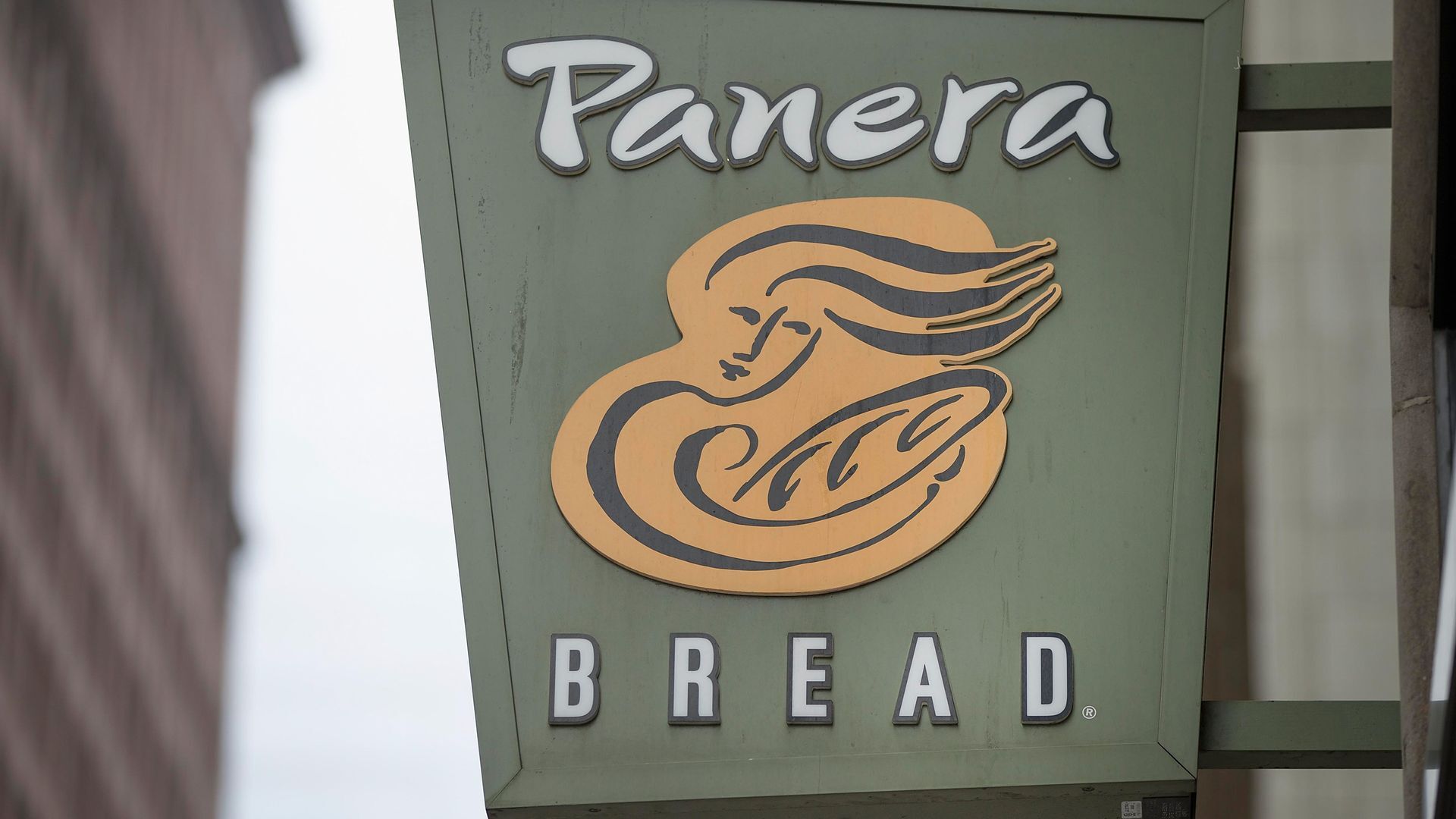 Is Panera Bread’s CA minimum wage exemption a Newsom favor?