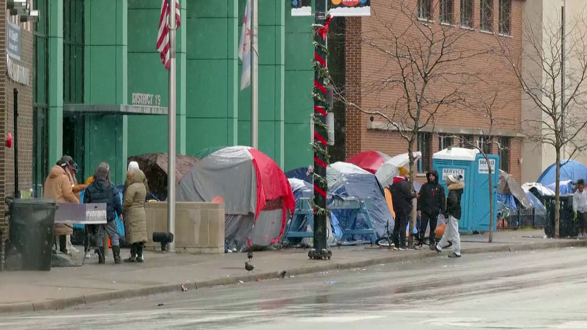 Chicago To Start Evicting Migrants From City Shelters Under Amended