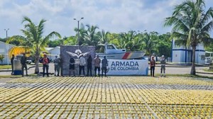A high-speed chase involving a speedboat led to the seizure of nearly four tons of cocaine off of the Colombian coast.