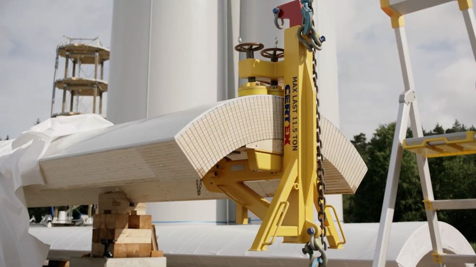 The wind energy industry may be on the verge of becoming even more environmentally friendly by using wood instead of steel to build turbines.