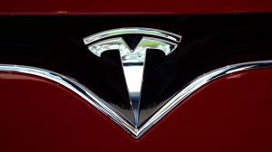 An investigation reveals that a Tesla involved in a deadly motorcycle crash was in Full Self-Driving mode at the time of the incident.