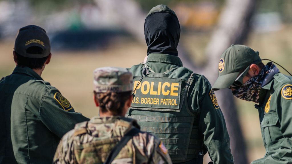 The current and former Border Patrol chiefs say that Vice President Kamala Harris has not communicated with either of them.