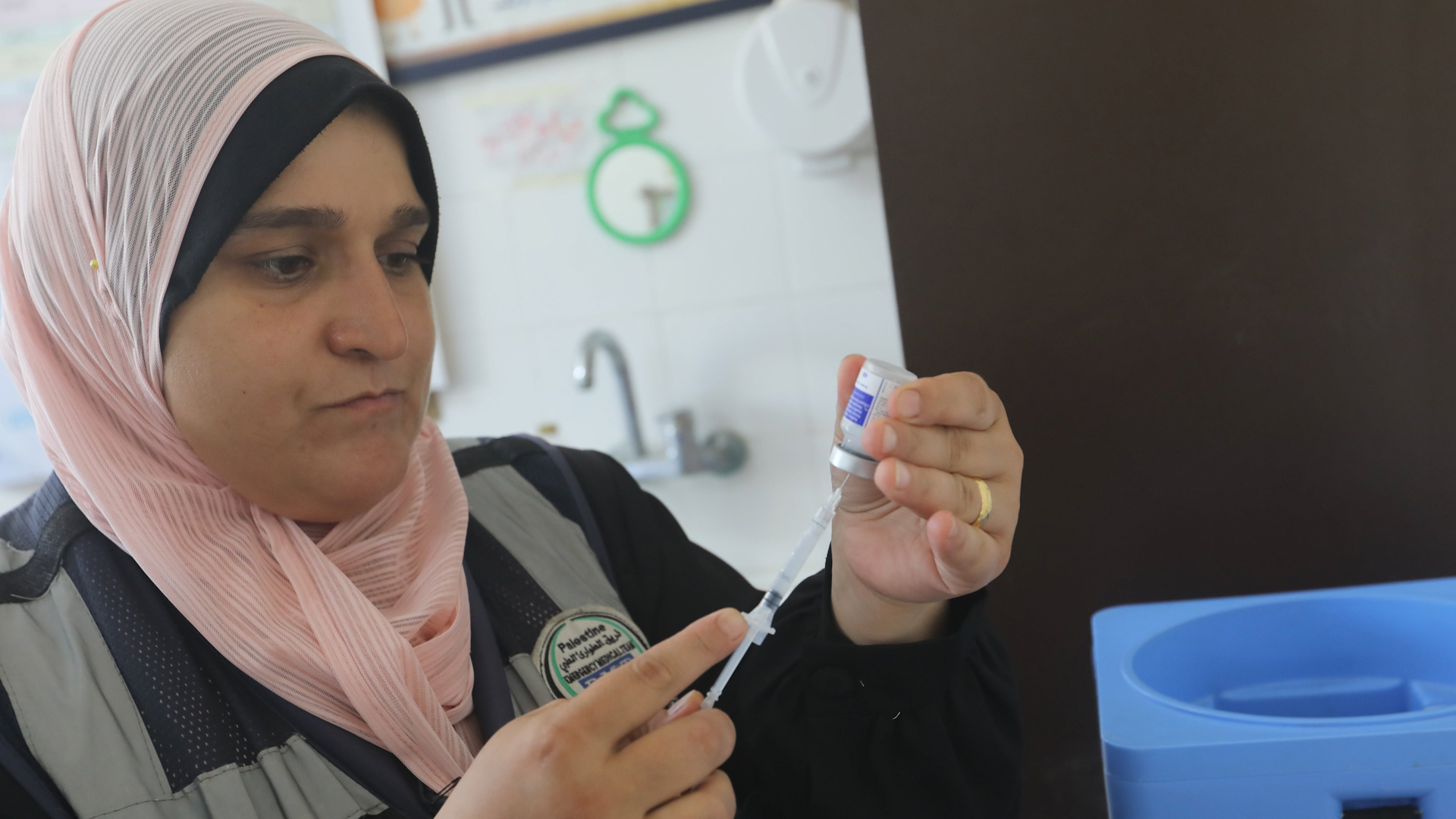 WHO launches polio vaccination campaign for 600,000 children in Gaza, facing significant logistical challenges due to regional instability.