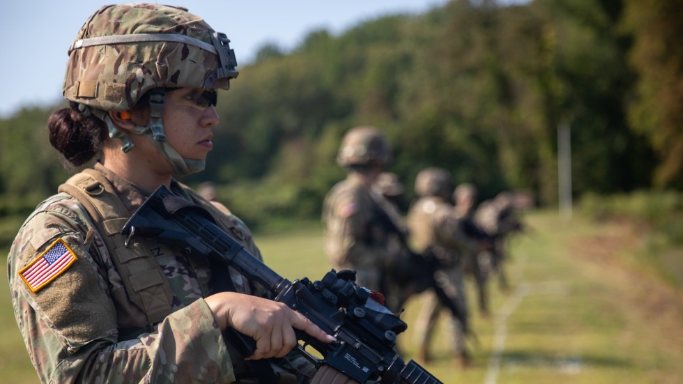 The Army surpassed its recruiting goal of 55,000 new recruits this fiscal year, while adding 11,000 individuals to the delayed entry program, which will support next year’s recruiting efforts. This marks a significant turnaround after the service missed its recruitment targets in 2022 and 2023. The success is largely attributed to the Army’s Future Soldier Prep Course, which helped more than 13,000 recruits meet academic and fitness requirements for basic training.