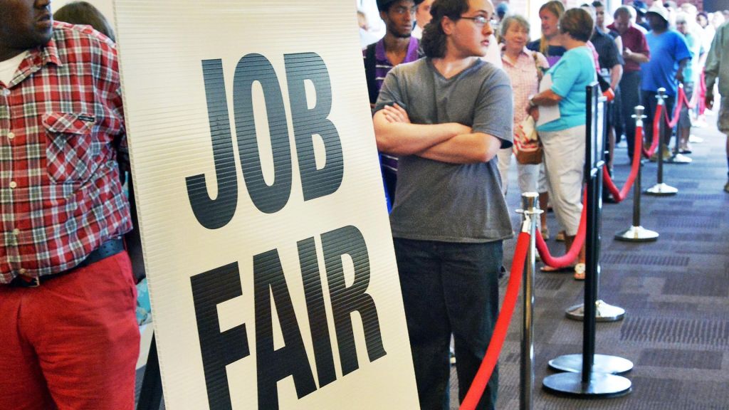 The number of Americans applying for unemployment benefits fell to 219,000 last week, the lowest level in four months.