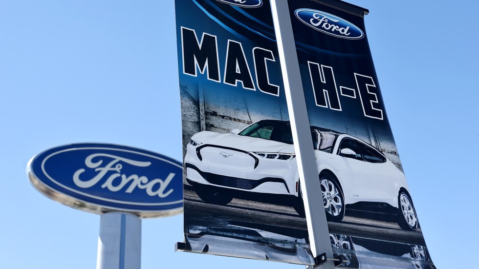 Ford is offering free home chargers and installation to customers who buy or lease an electric vehicle before the end of 2024.