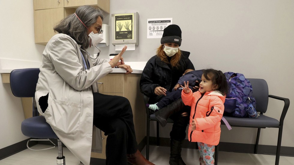 Texas hospitals will soon start asking immigrant patients their legal status.