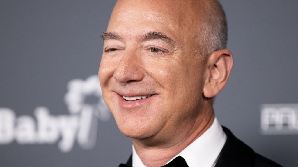 Jeff Bezos wants to add more conservative columnists to the Washington Post's opinion section to reach a wider audience.