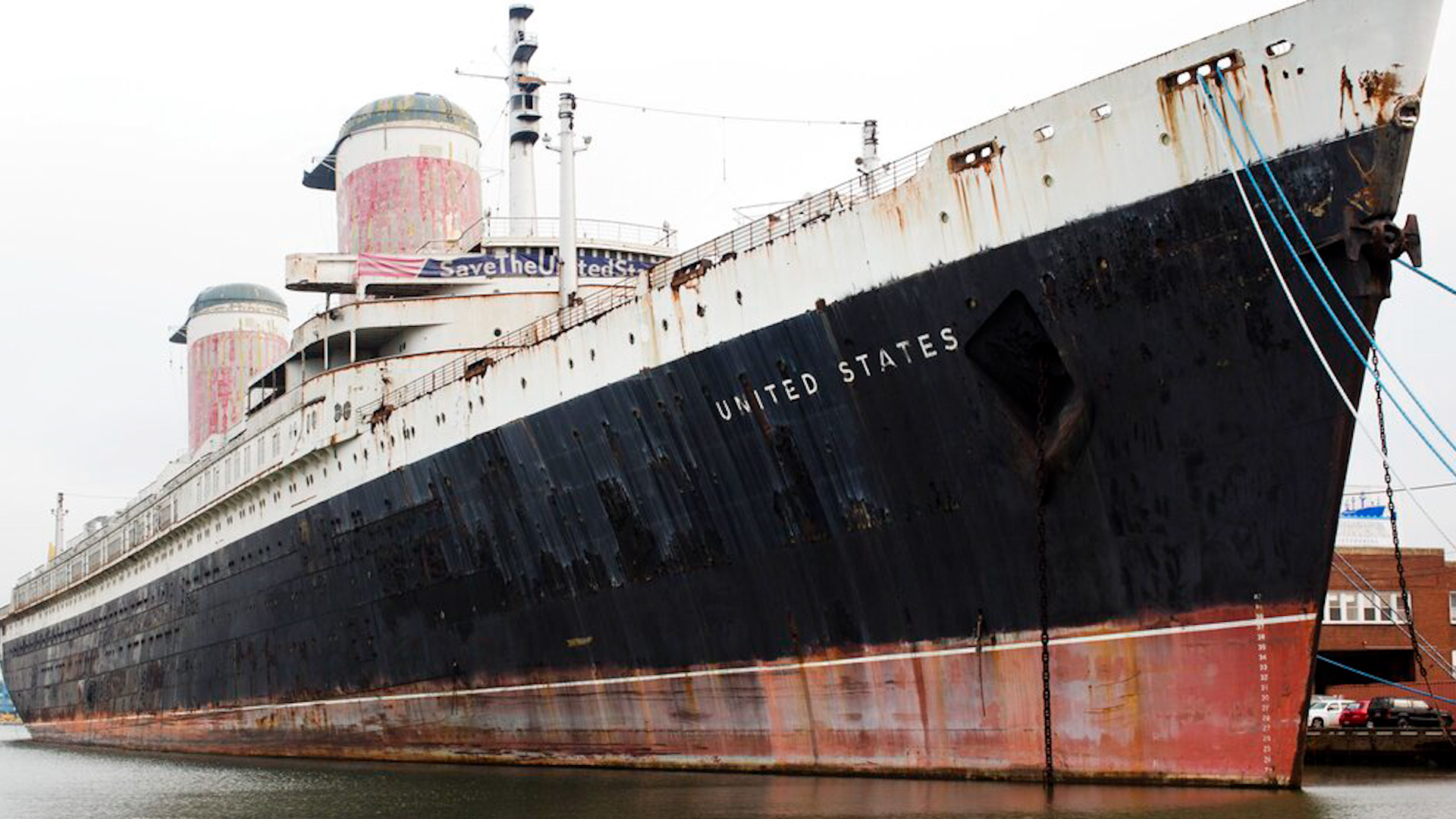 The historic ocean liner SS United States, once a symbol of American engineering and a vessel that ferried immigrants, Hollywood stars, and heads of state, may soon find its final resting place at the bottom of the Gulf of Mexico. Okaloosa County in Florida’s Panhandle has tentatively agreed to sink the ship, turning it into the world’s largest artificial reef.