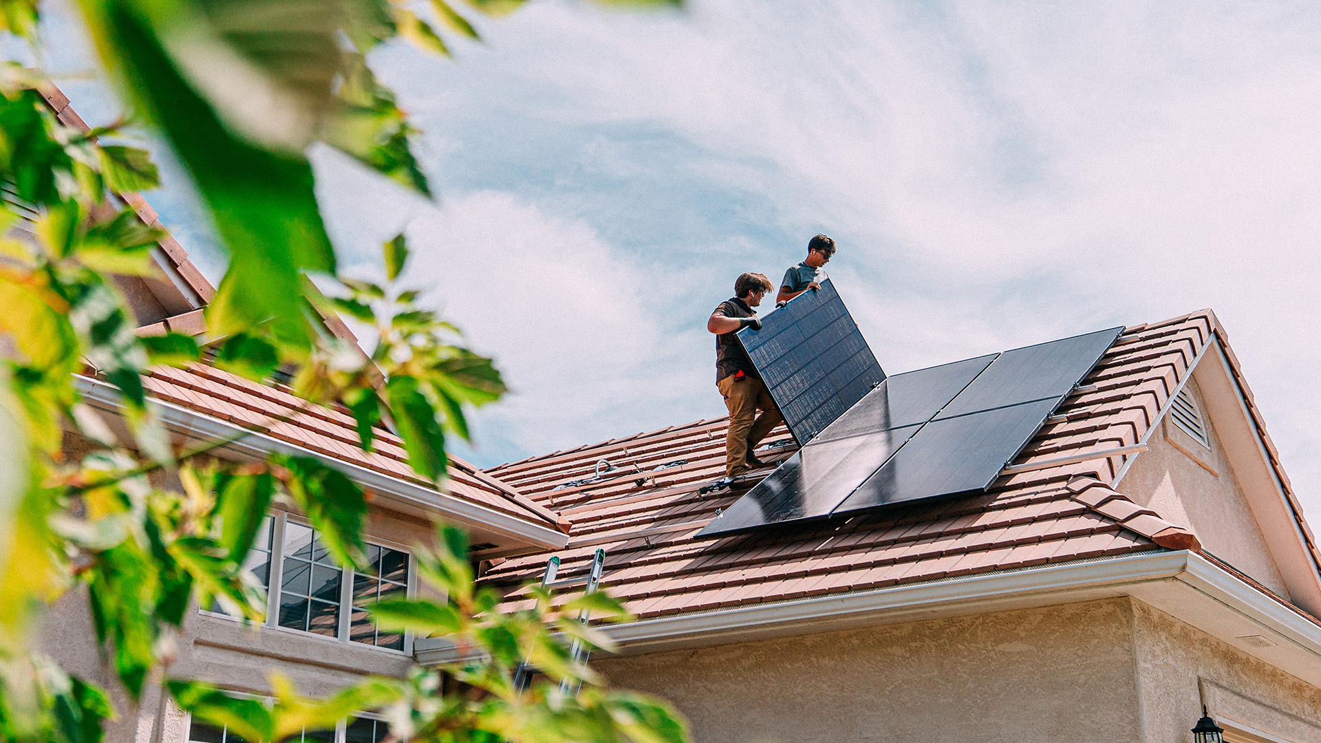 Rooftop solar panels can save money on energy bills, but homeowners may also face more expensive roof repairs as a result.