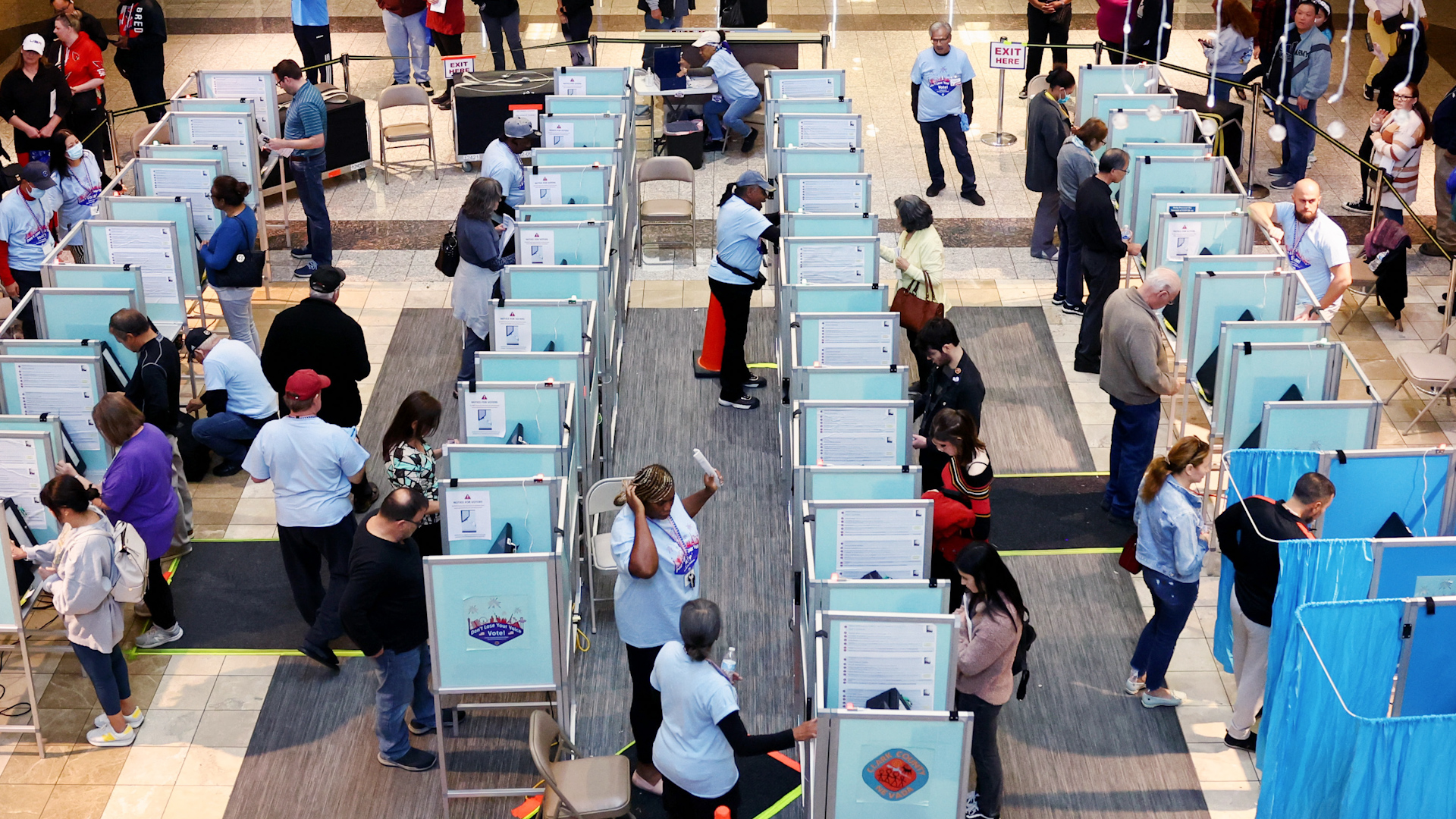 US presidential election polls show tight race between Kamala Harris and Donald Trump, with battleground states too close to call.