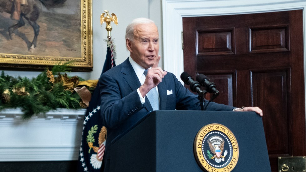 President Biden grants clemency to nearly 1,500 people, prioritizing nonviolent crimes and pandemic-era home confinement.