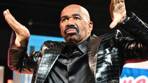 A hoax article claiming comedian Steve Harvey had died began circulating this week, and it's spread is being blamed on an AI-article.