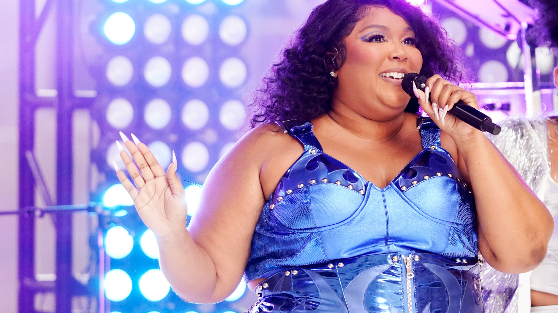 Lizzo Dismissed From Harassment Lawsuit By Former Wardrobe Assistant