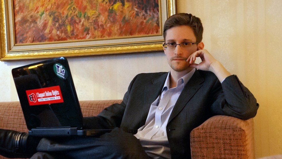 Several people on President-elect Donald Trump's team are reportedly supporting efforts to make an Edward Snowden pardon happen.