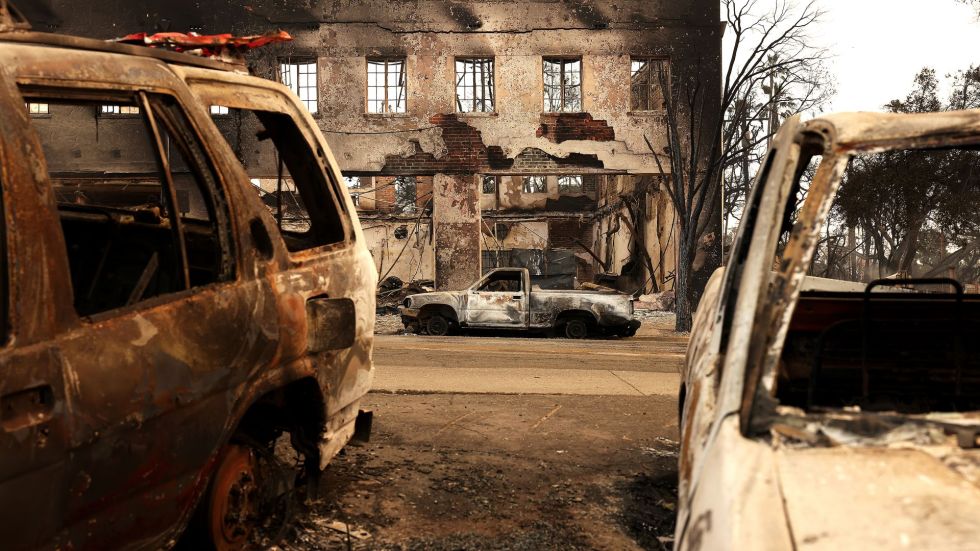 Florida Gov. DeSantis pledges aid amid devastating wildfires in Southern California