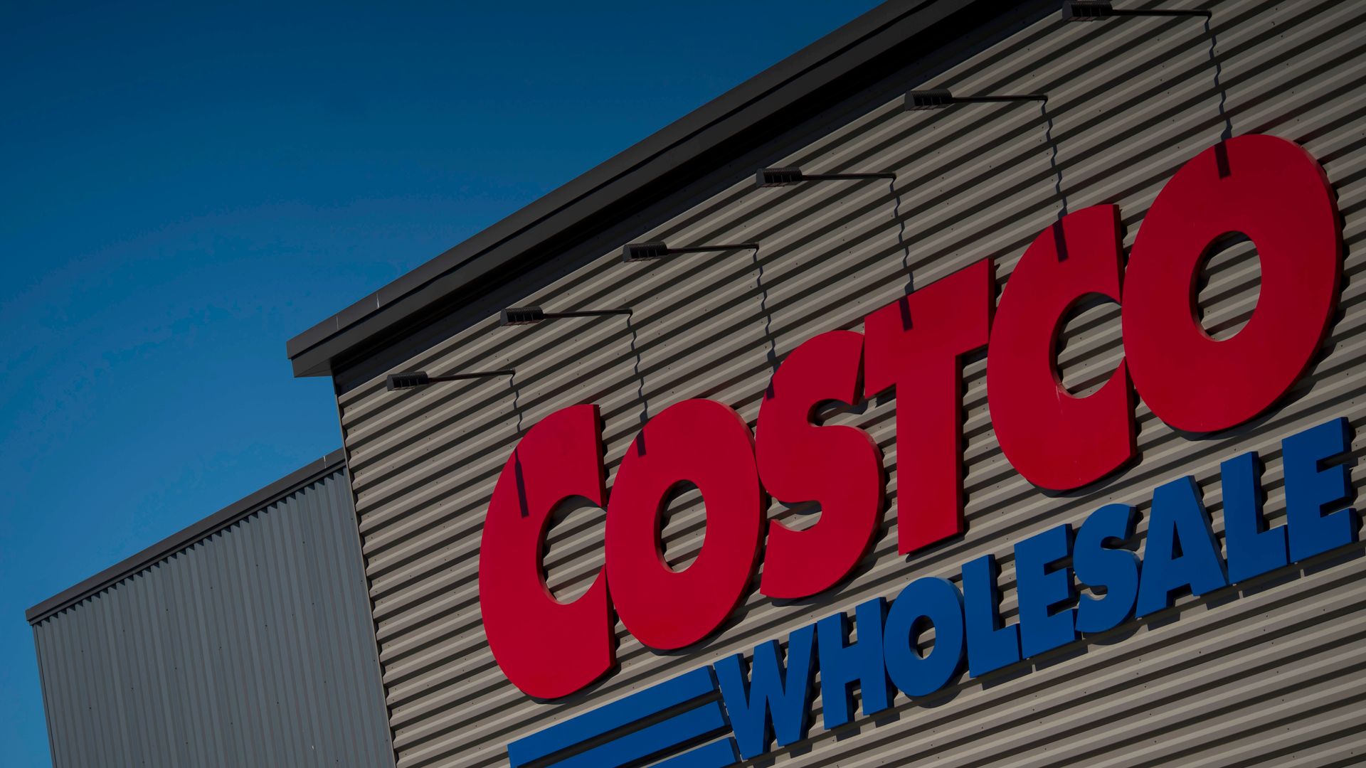 18,000 union workers authorize strike against Costco over failed contract talks