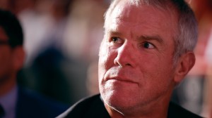 NFL Hall of Fame quarterback Brett Farve speaks about his Parkinson's diagnosis and how multiple concussions may have led to his condition.