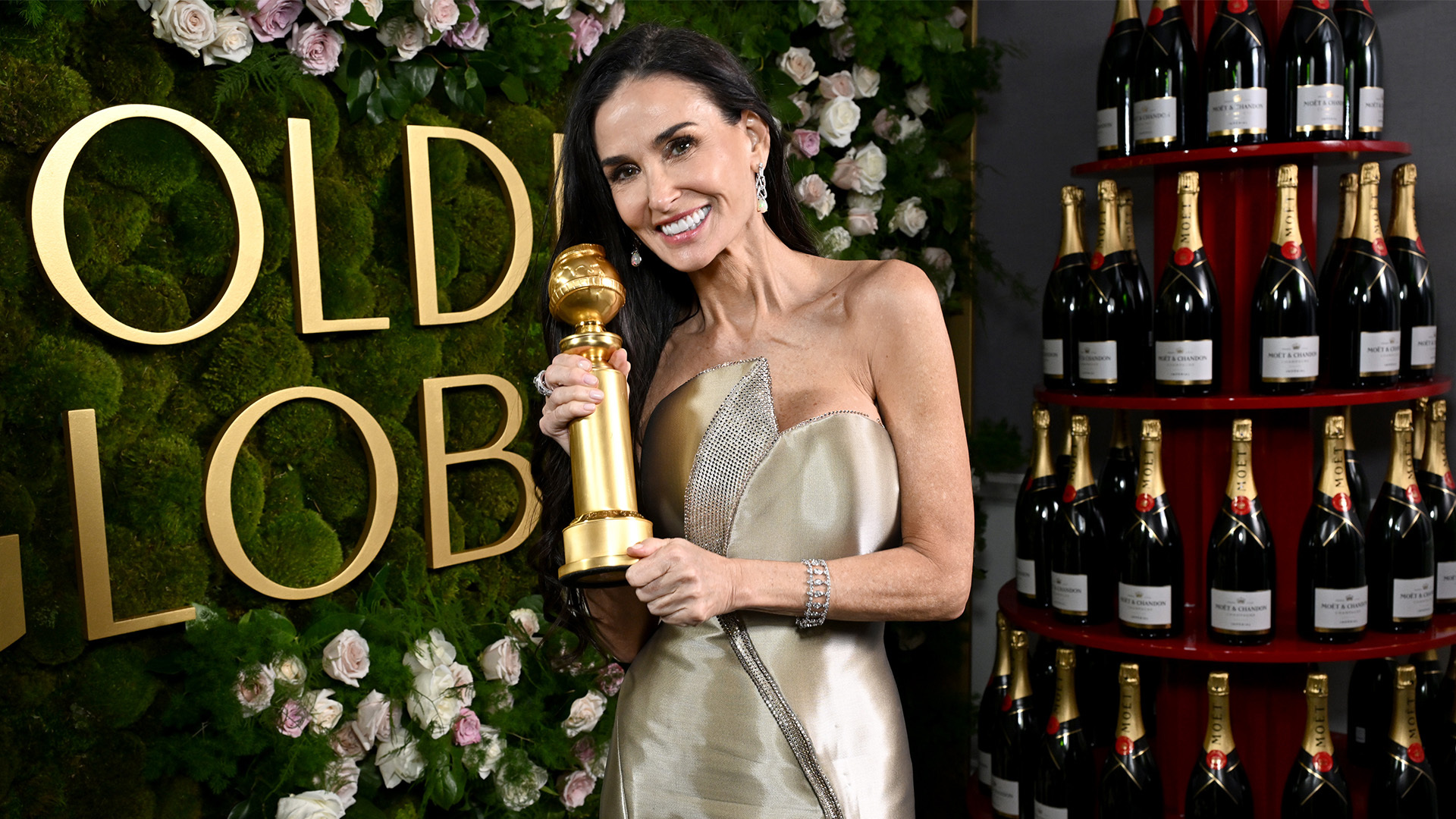 The 2025 Golden Globes delivered surprise wins and viral moments, including Zendaya’s engagement rumors and Demi Moore’s historic win.