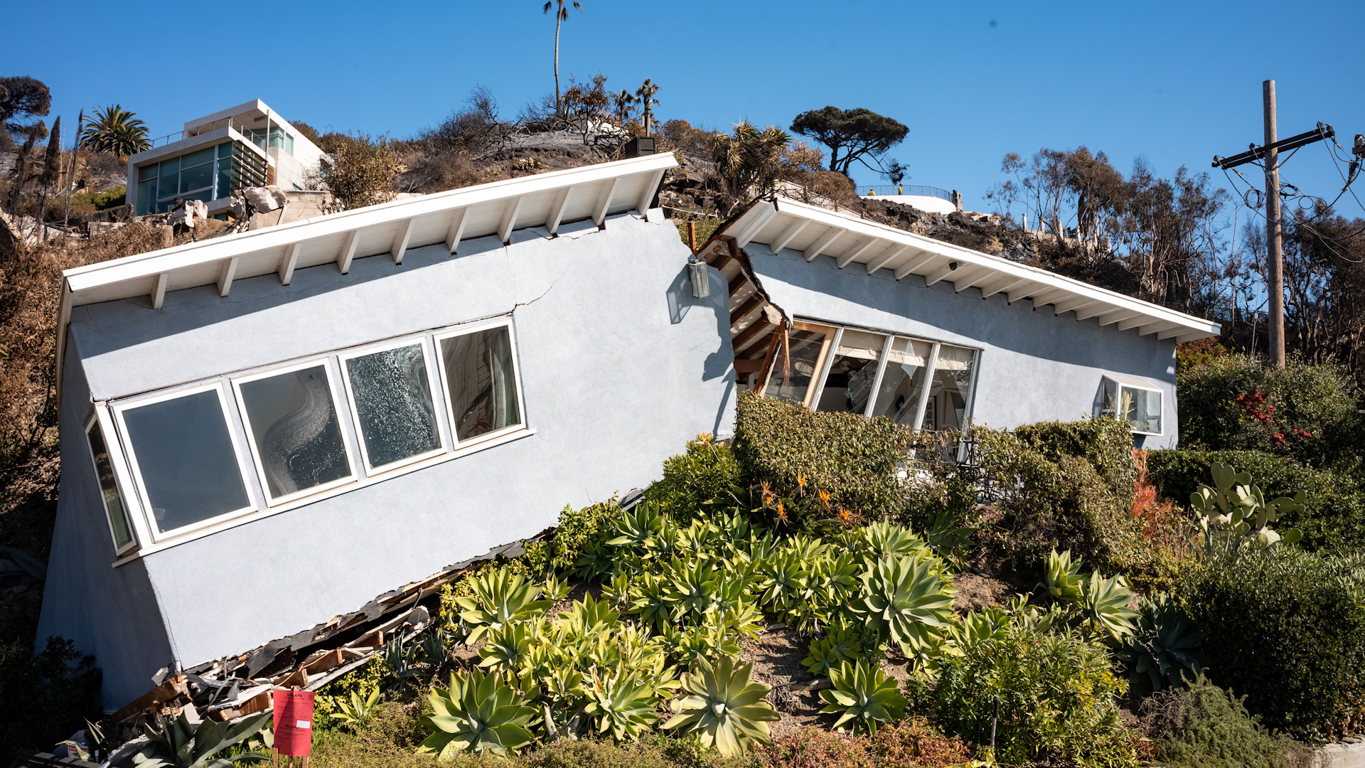 Los Angeles fire evacuees told not to return home as landslides pose new threat