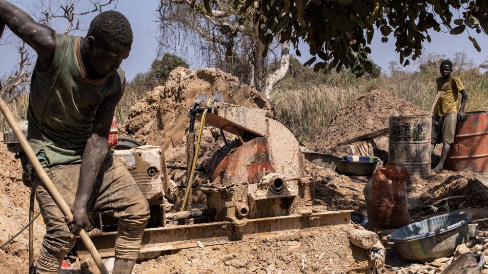 More than 40 people are dead after an “illegal” gold mine in Mali collapsed on Saturday, Feb. 15.