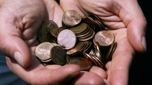 President Donald Trump has ordered the U.S. Treasury to stop minting new pennies, citing high production costs. In a post on Truth Social, Trump called the coin a waste of taxpayer money, stating that pennies “literally cost us more than two cents” to produce.