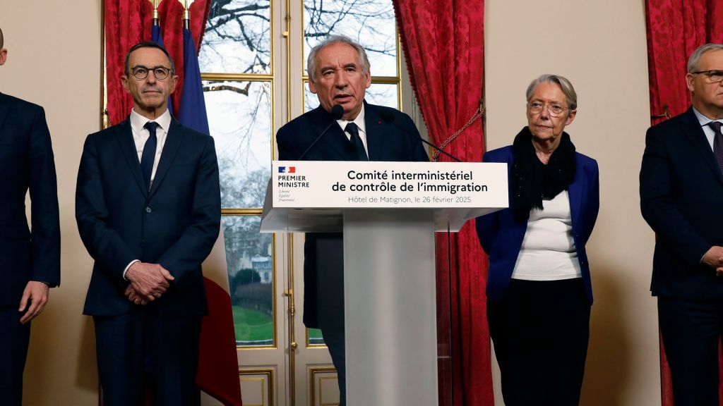 French Prime Minister François Bayrou criticized U.S. President Donald Trump's treatment of Ukrainian President Volodymyr Zelenskyy.