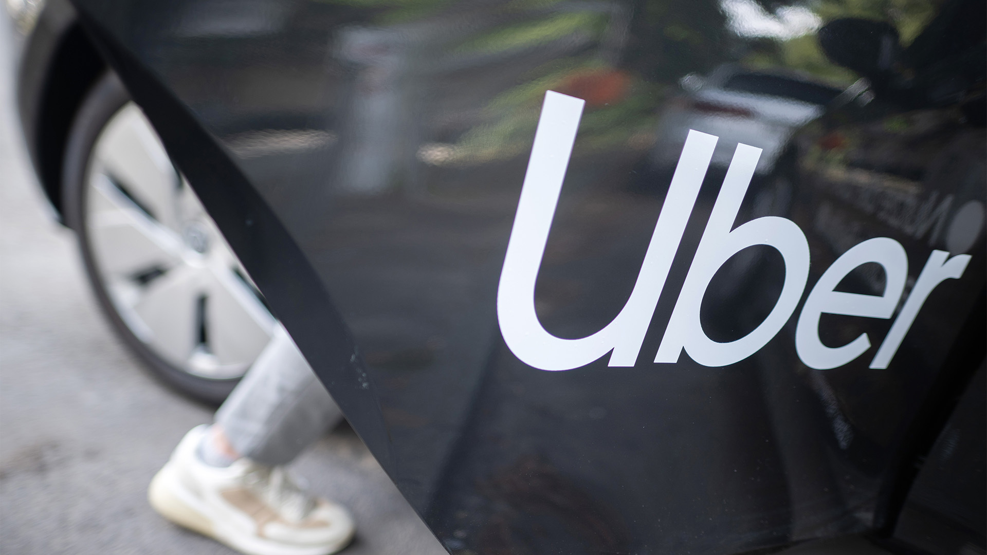 A lawsuit involving over 1,600 cases in at least 29 states accuses Uber of failing to protect its passengers from sexual assault by drivers.